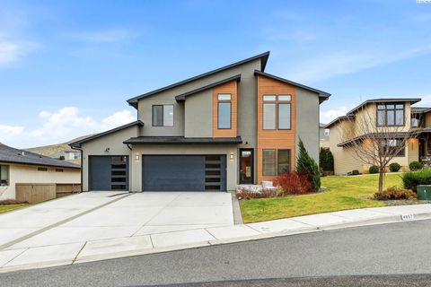 Photo of 4857 Tillamook Dr, Richland, WA 99352 (MLS # 289896)