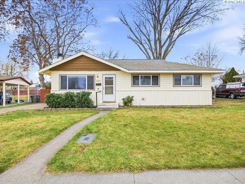 Photo of 2521 W 6th Place, Kennewick, WA 99336 (MLS # 290165)