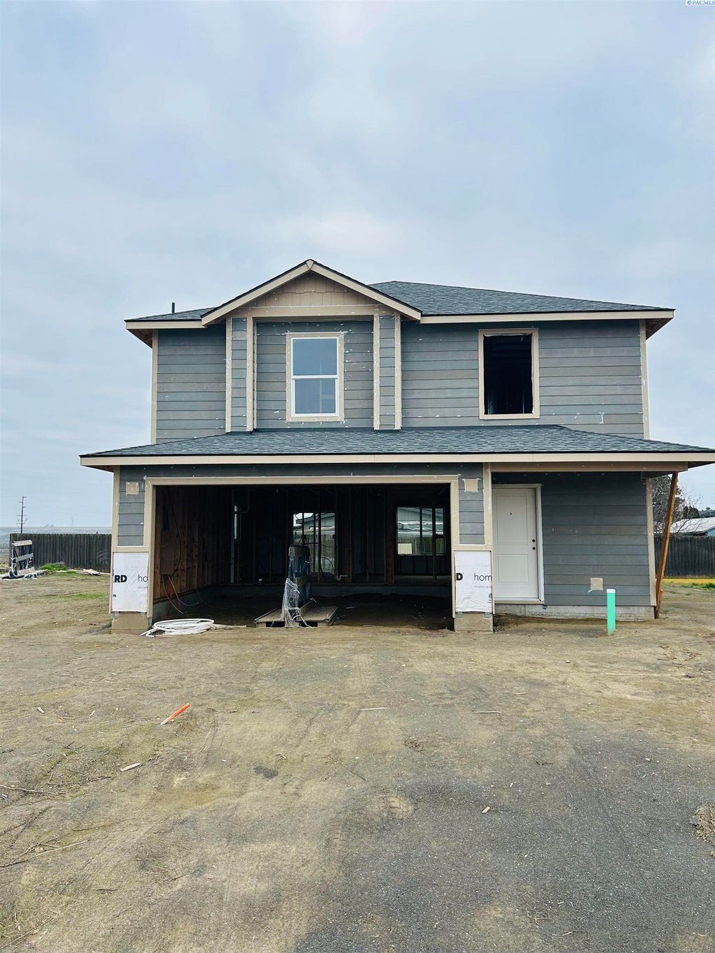 Photo of 659 E Franklin St, Connell, WA 99326 (MLS # 283369)