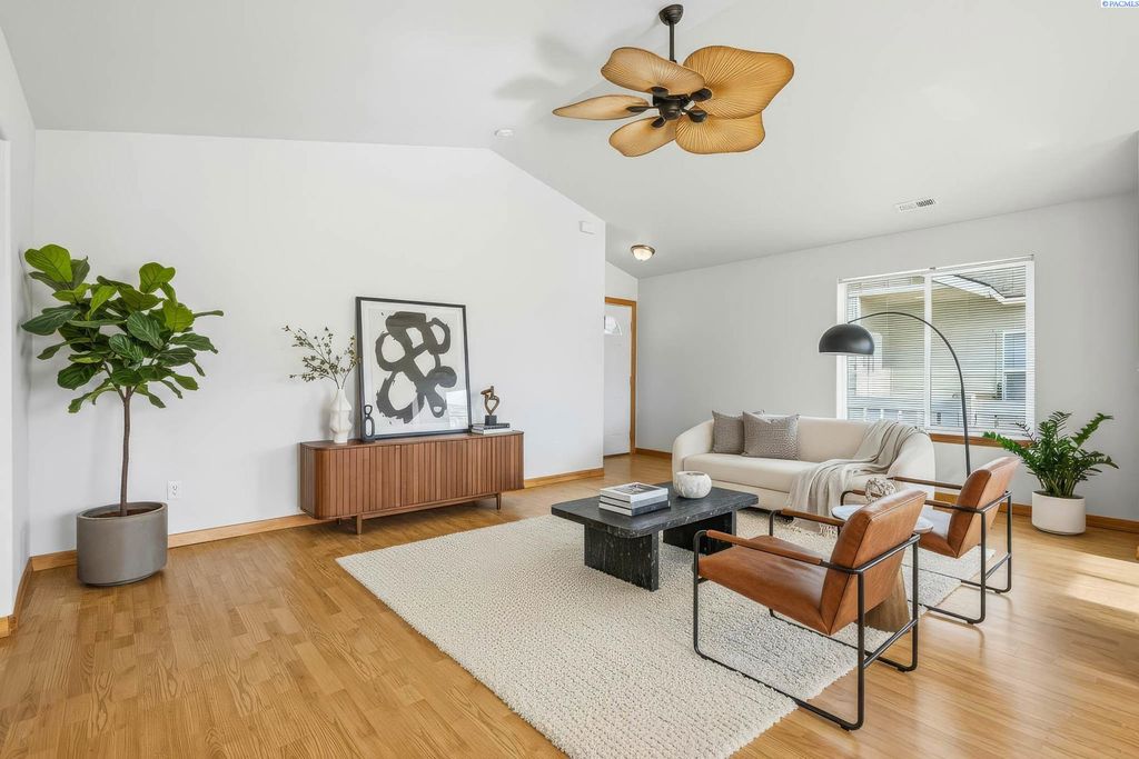 Photo of 7815 W 6th Ave, Kennewick, WA 99336 (MLS # 290593)