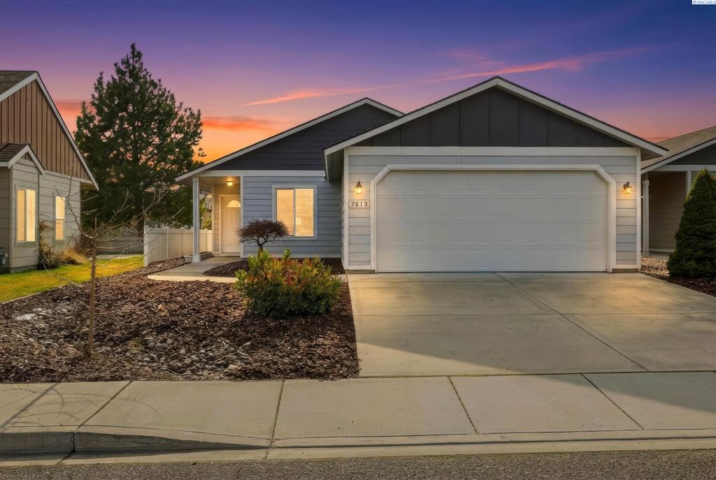 Photo of 7815 W 6th Ave, Kennewick, WA 99336 (MLS # 290593)