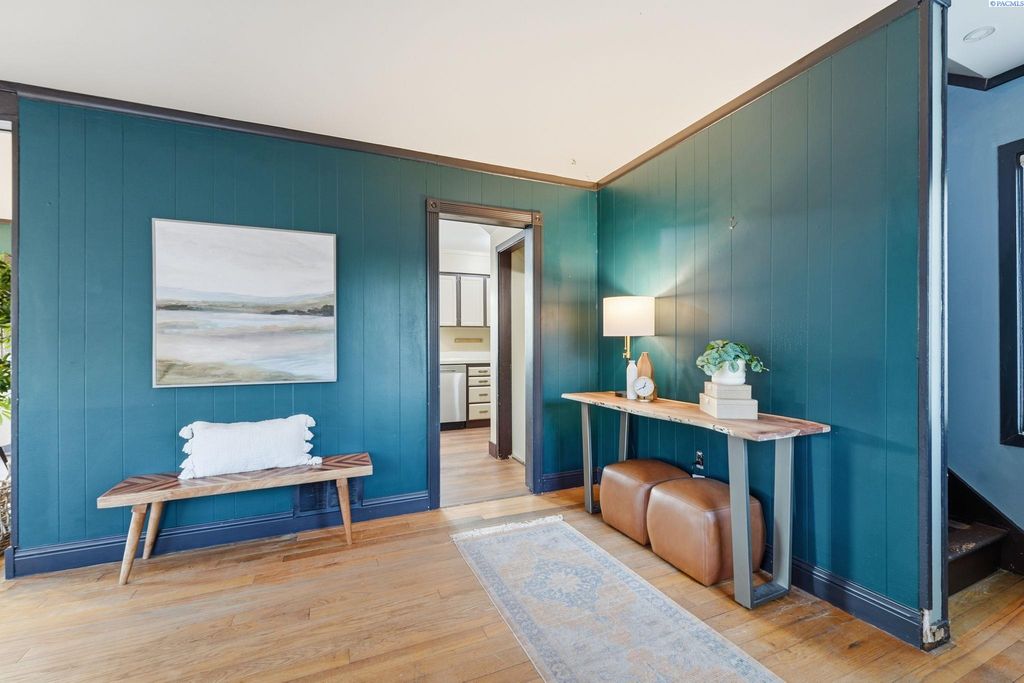 Photo of 1327 Marshall Ave, Richland, WA 99354 (MLS # 290459)