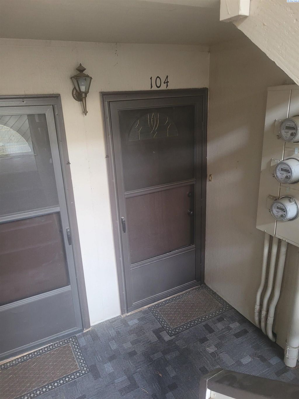 Photo of 303 Gage Blvd. # 104 Blvd, Richland, WA 99352 (MLS # 287890)