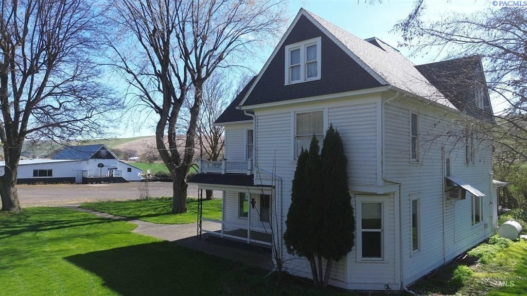 Photo of 1783 W Highway 12, Pomeroy, WA 99347 (MLS # 291663)