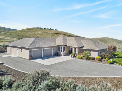 Photo of 139305 W 206 Prsw Pr, Prosser, WA 99350 (MLS # 291623)