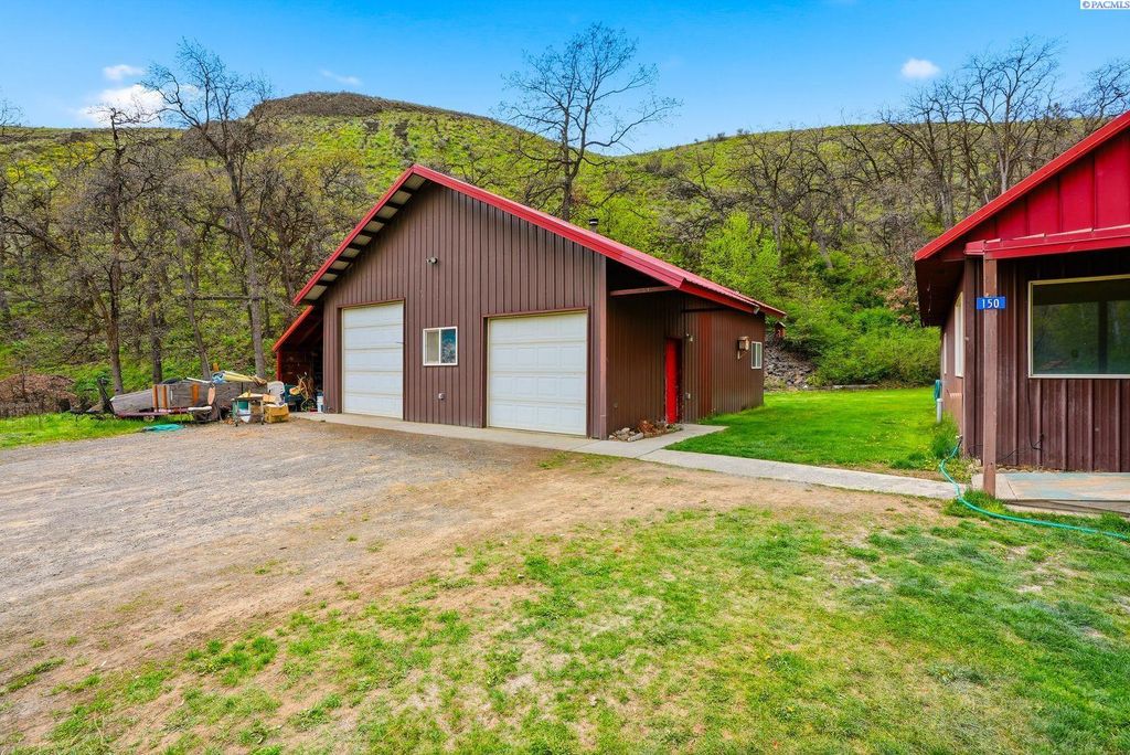 Photo of 150 Tampico Park Road, Yakima, WA 98903 (MLS # 292346)