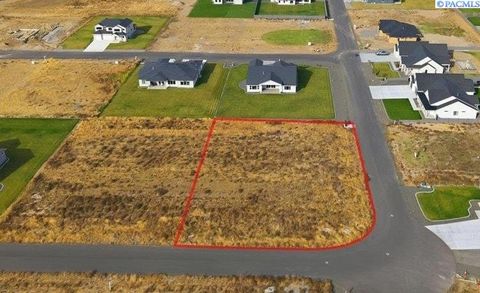 Photo of 12715 Blackfoot Dr, Pasco, WA 99301 (MLS # 288493) Photo of 12715 Blackfoot Dr, Pasco, WA 99301 (MLS # 288493)