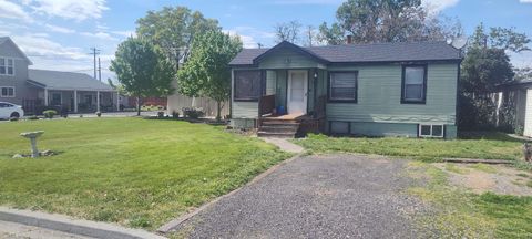 Photo of 1116 Sherman Ave, Prosser, WA 99350 (MLS # 293182)