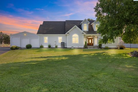 Photo of 101304 N Billings Ct, West Richland, WA 99353 (MLS # 286635)