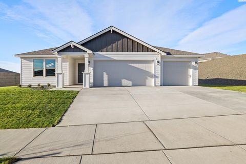 Photo of 3054 S Quay St, Kennewick, WA 99338 (MLS # 289794)