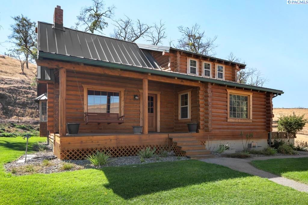 Photo of 7302 Long Hollow Road, Colfax, WA 99111 (MLS # 287747)