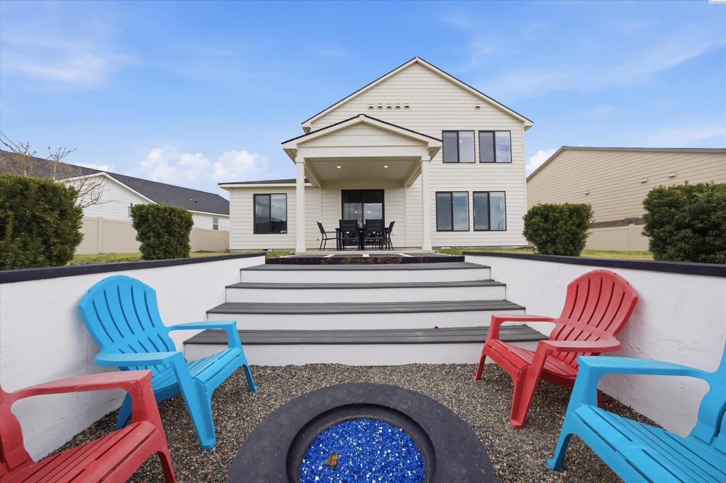 Photo of 4730 Roark Dr, Richland, WA 99352 (MLS # 291368)