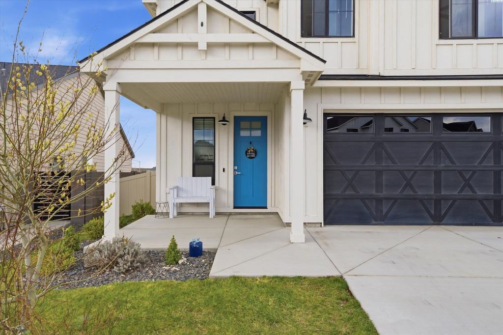 Photo of 4730 Roark Dr, Richland, WA 99352 (MLS # 291368)