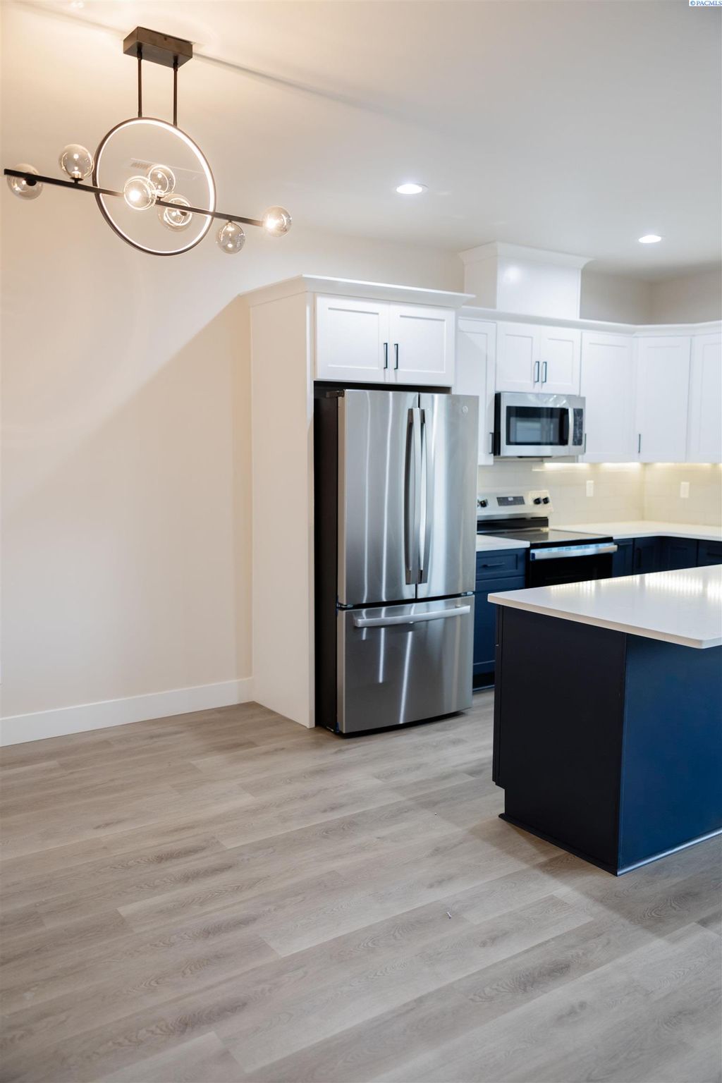 Photo of 209 Victoria Street, Sunnyside, WA 98930 (MLS # 289526)