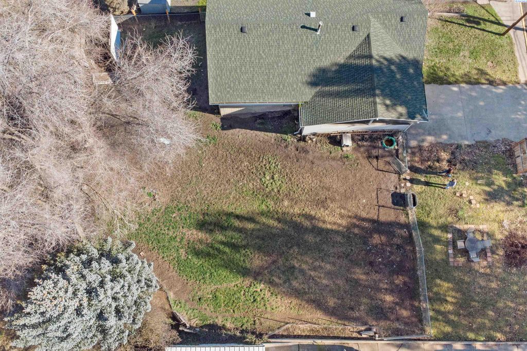 Photo of 210 W Cooper St, Colfax, WA 99111 (MLS # 290855)