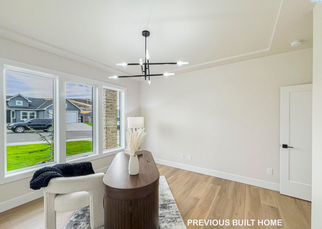 Photo of 2919 Meadowlark Ave, Richland, WA 99352 (MLS # 290119)