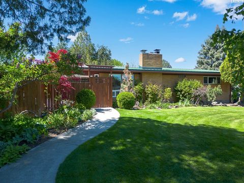 Photo of 912 Road 48, Pasco, WA 99301 (MLS # 292742)