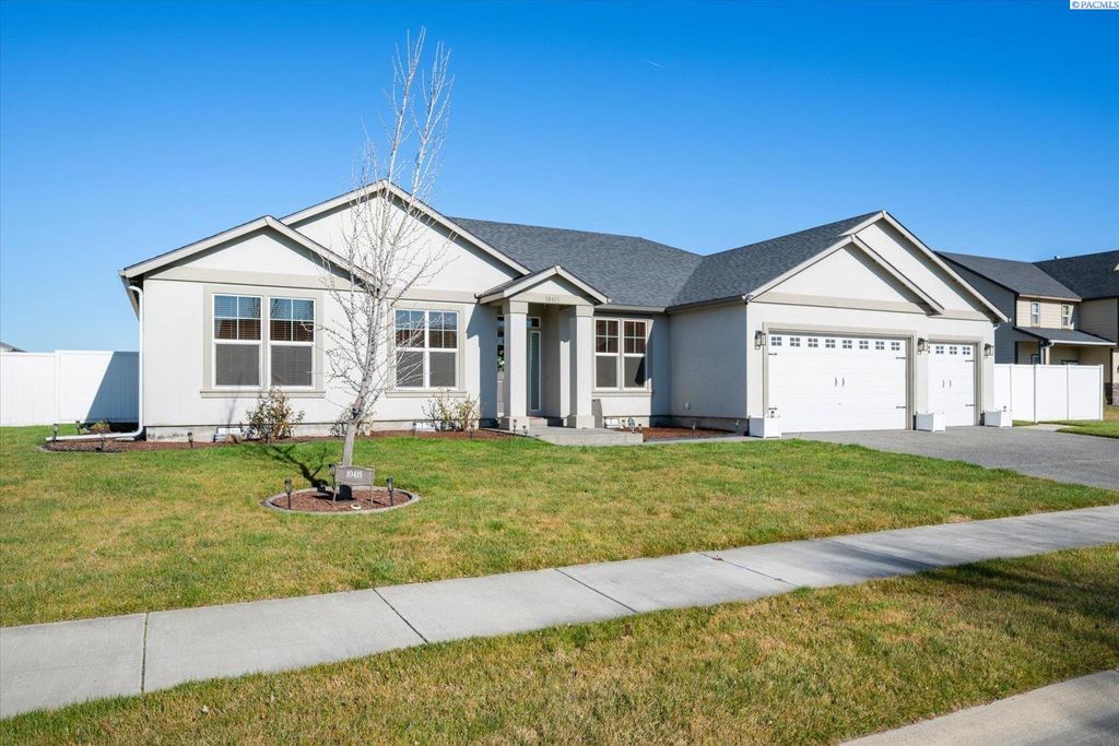 Photo of 10415 Pine St, Pasco, WA 99301 (MLS # 291089)