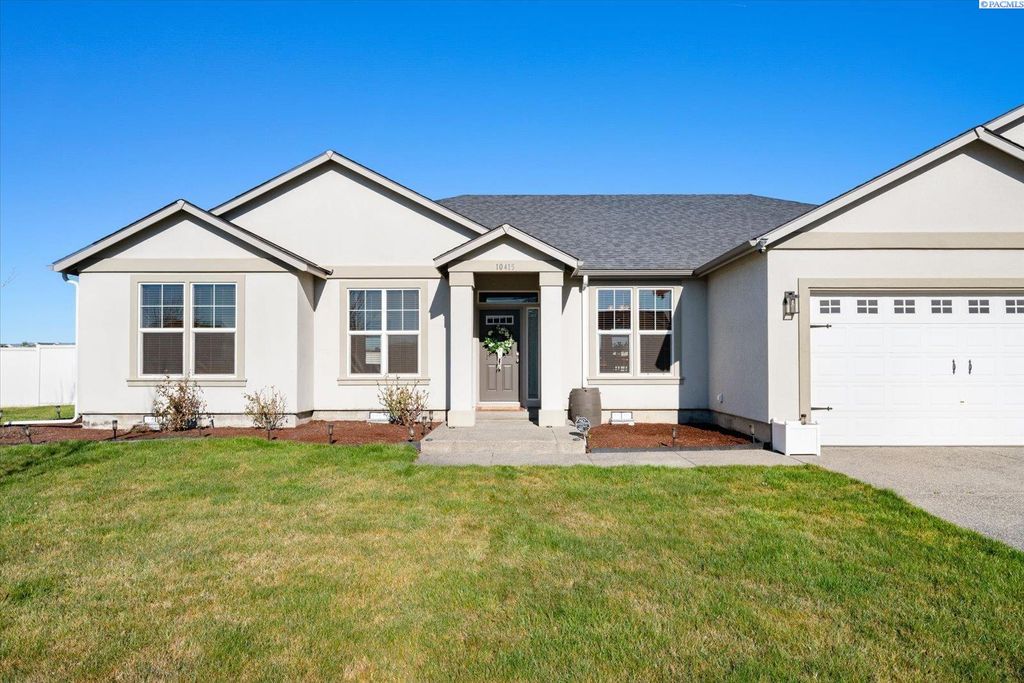 Photo of 10415 Pine St, Pasco, WA 99301 (MLS # 291089)