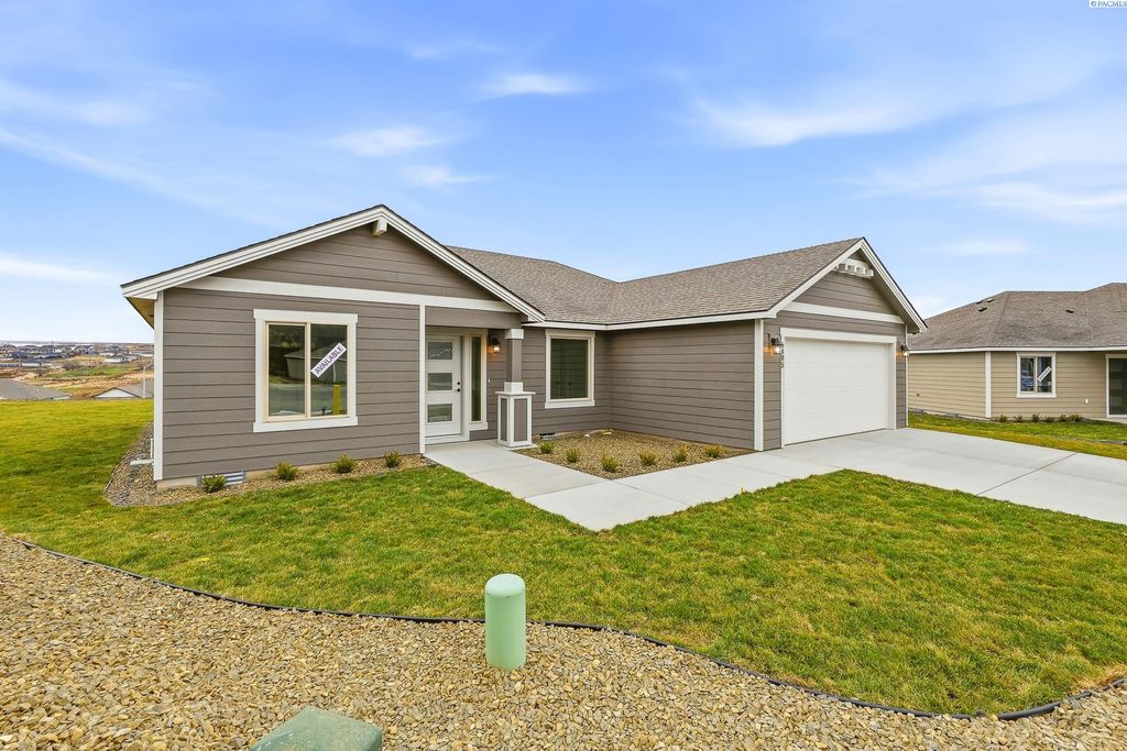 Photo of 6485 W 29th Ct, Kennewick, WA 99338 (MLS # 291890)