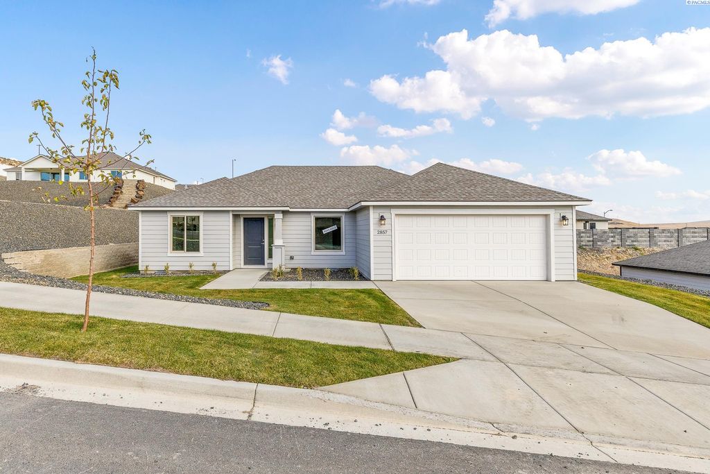 Photo of 2857 S Penn St, Kennewick, WA 99338 (MLS # 288333)