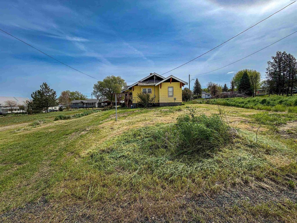 Photo of 170 S Church St, Washtucna, WA 99371 (MLS # 292519)