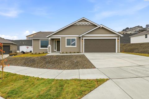 Photo of 6650 W 28th Ave, Kennewick, WA 99338 (MLS # 291937)