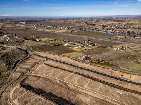 Photo of 1673 SW Kelandren Drive, Prosser, WA 99350 (MLS # 291230)