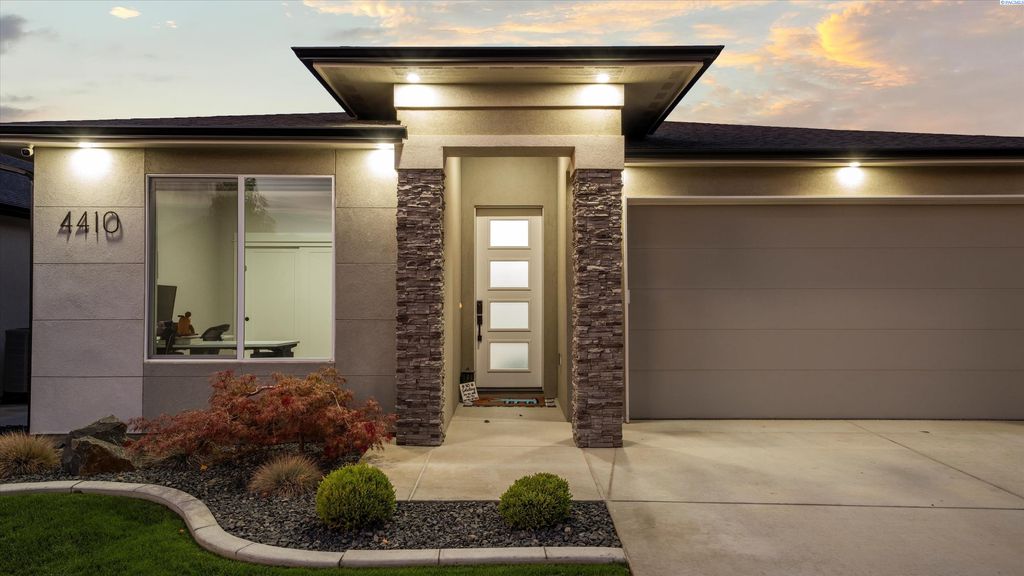 Photo of 4410 Pace St, Richland, WA 99352 (MLS # 289303)