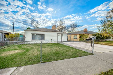 Photo of 308 & 310 N 12th Ave, Pasco, WA 99301 (MLS # 291584)