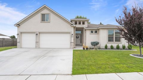Photo of 1624 Palermo Ave, Richland, WA 99352 (MLS # 290647)
