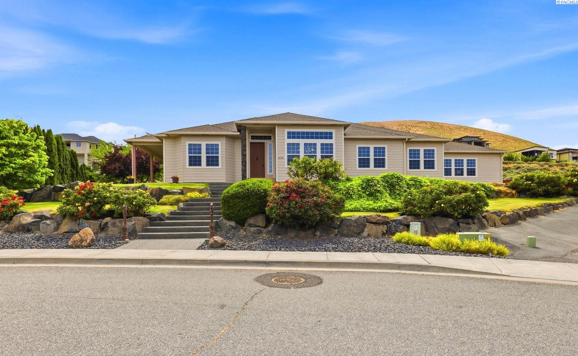 Photo 1 of 43 — 5121 Milky Way, West Richland, WA 99353
