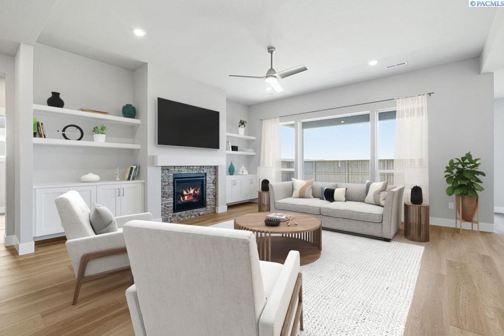 Photo of 2941 Vistara Way, Richland, WA 99354 (MLS # 289611)