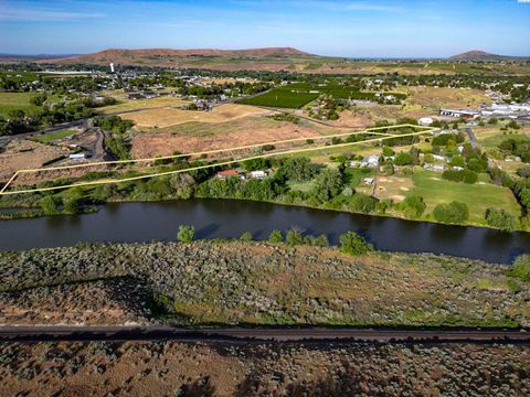 Photo of NKA N Kendall Rd, Benton City, WA 99320 (MLS # 292820)