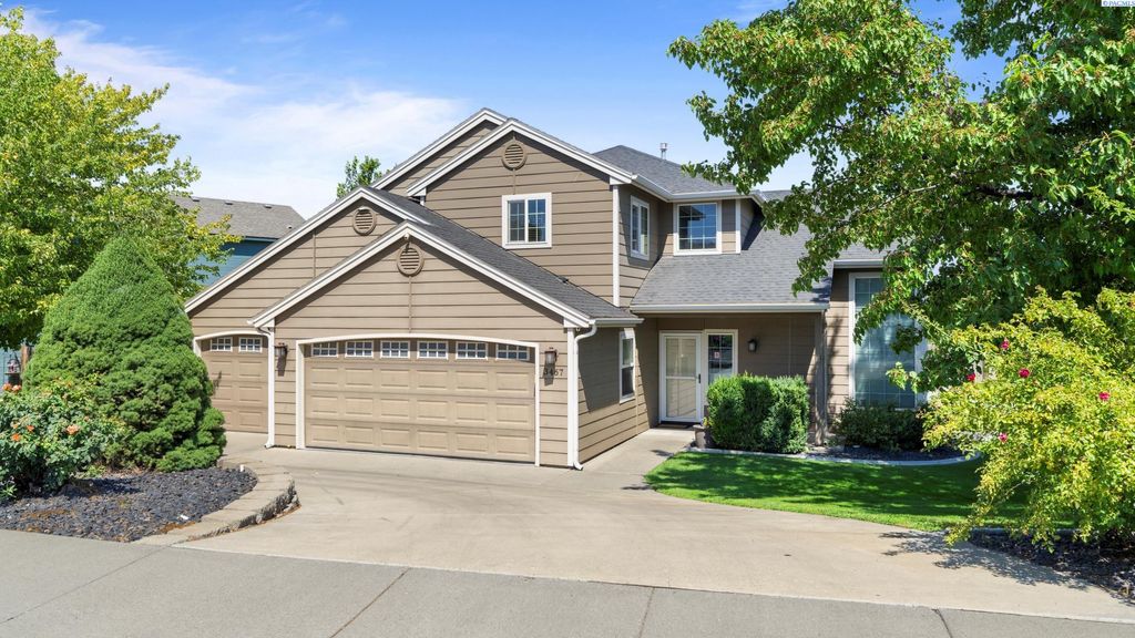 Photo of 3467 S Dennis Street, Kennewick, WA 99337 (MLS # 289247)