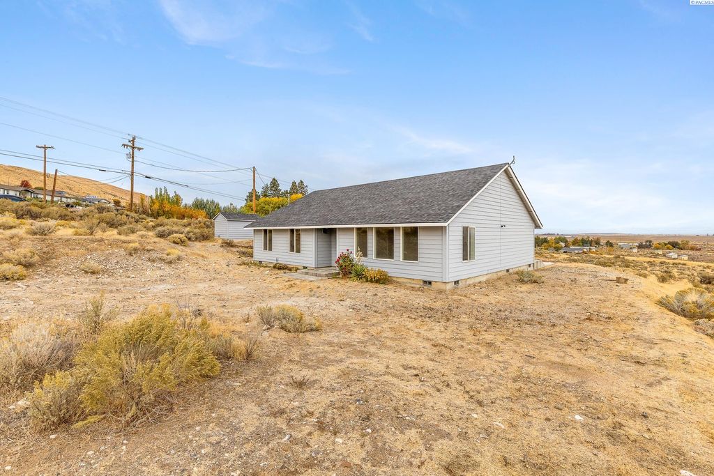 Photo of 56303 Sweetwater Pr Ne Pr, Benton City, WA 99320 (MLS # 288499)