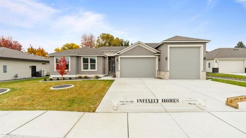Photo of 1640 Palermo Ave, Richland, WA 99352 (MLS # 288841)