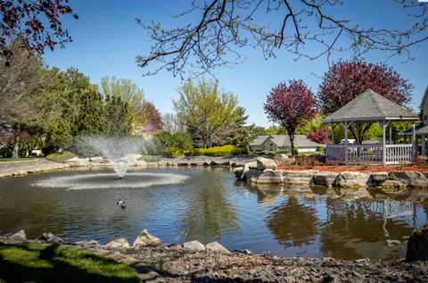 Photo of 3516 S Fisher Ct, Kennewick, WA 99337 (MLS # 287698)