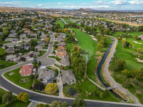 Photo of 3906 S Morain Loop, Kennewick, WA 99337 (MLS # 290915)