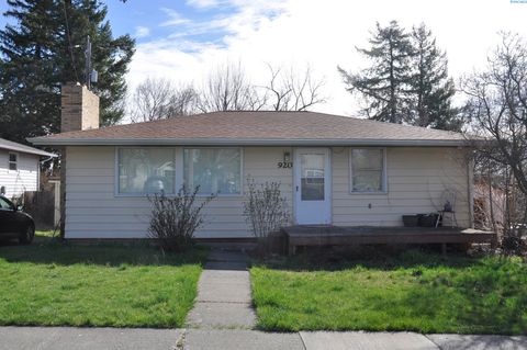 Photo of 920 NW Charlotte St, Pullman, WA 99163 (MLS # 292091)