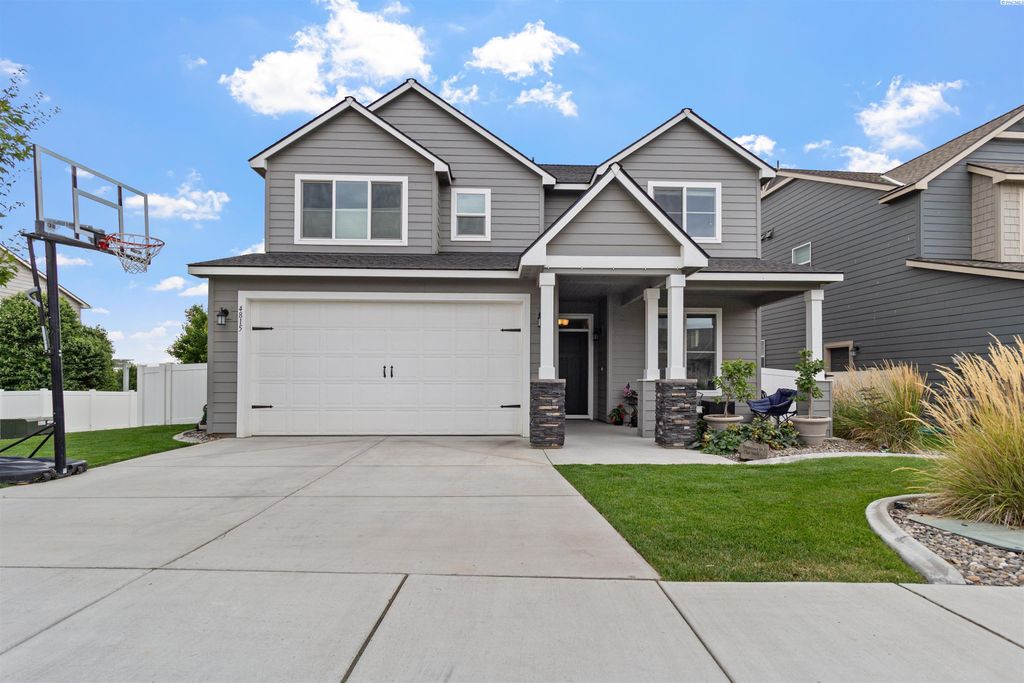 Photo of 4815 Corvina Street, Richland, WA 99352 (MLS # 290486)