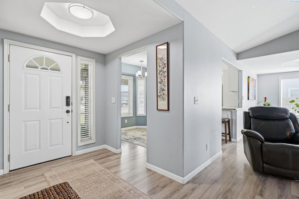 Photo of 4705 Kendall Way, West Richland, WA 99353 (MLS # 292486)