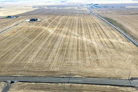 Photo of NKA Clodfelter Rd Parcel 6, Kennewick, WA 99336 (MLS # 295000)