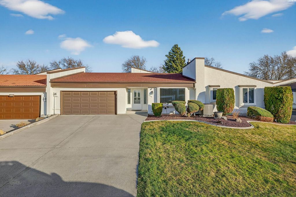 Photo of 1928 Meadows Dr North Dr, Richland, WA 99352 (MLS # 289591)