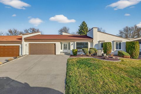 Photo of 1928 Meadows Dr North Dr, Richland, WA 99352 (MLS # 289591)