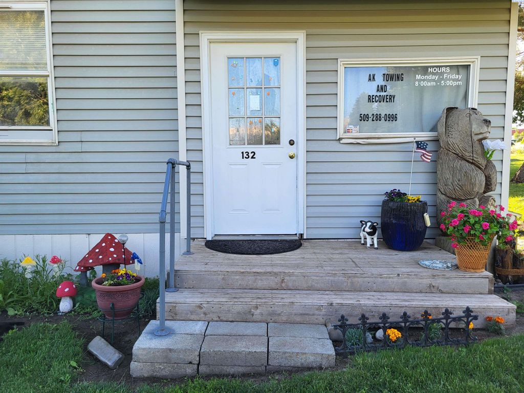 Photo of 132 2nd Street, Diamond, WA 99111 (MLS # 284915)