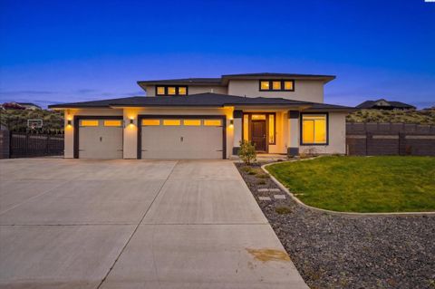 Photo of 6729 Sandy Ridge Rd, Pasco, WA 99301 (MLS # 291569)