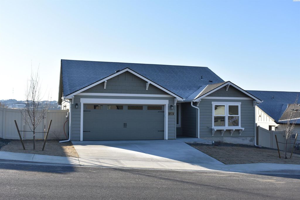 Photo of 7257 W 26th Ave, Kennewick, WA 99338 (MLS # 293002)