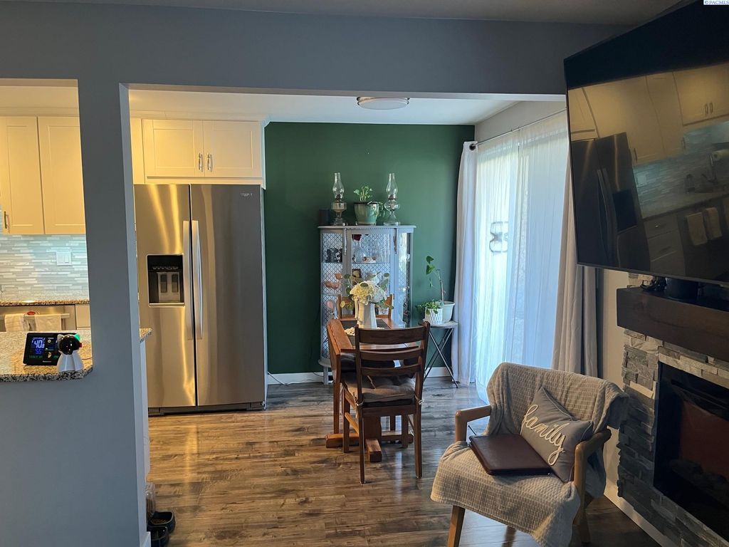 Photo of 303 Gage Blvd #138, Richland, WA 99352 (MLS # 291610)