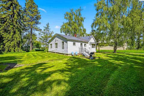 Photo of 306 W Lincoln St, Farmington, WA 99128 (MLS # 293266)
